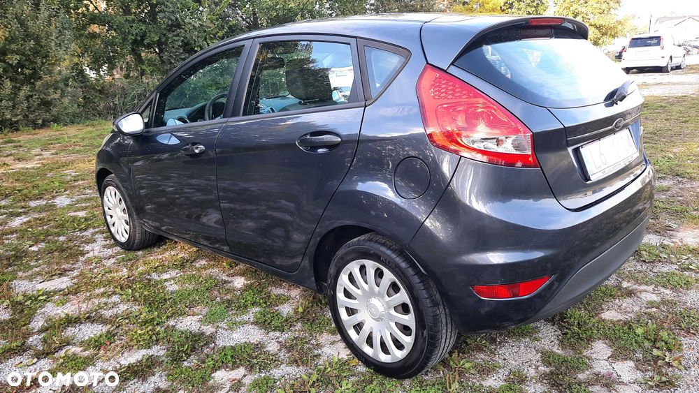 Ford Fiesta - 6