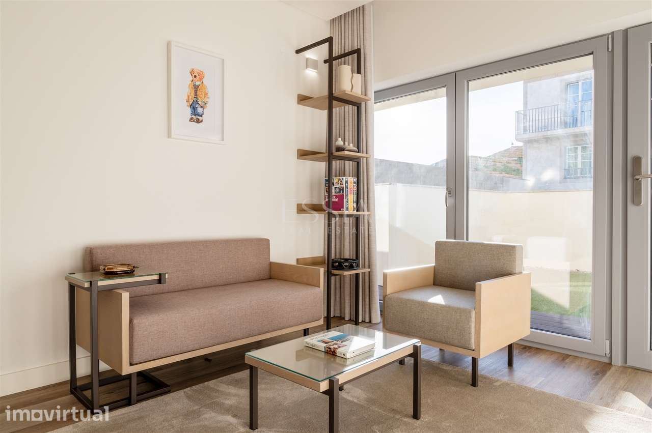 Moradia T2 Duplex com Varanda e Terraço no Fervença Palace - Grande imagem: 3/32