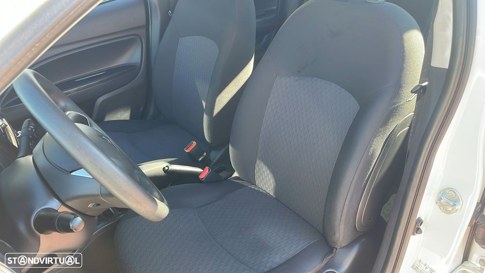 Mitsubishi Space Star - 14