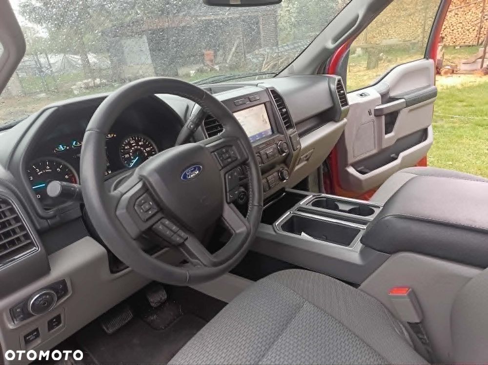 Ford F150 - 8