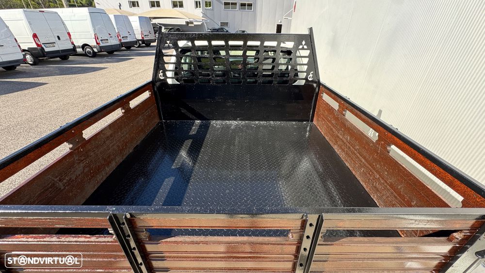 Mitsubishi L-200 Cabine dupla 4X2 - 7