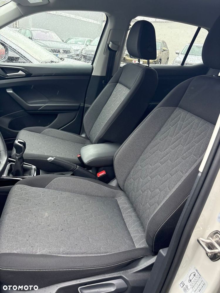 Volkswagen T-Cross - 27