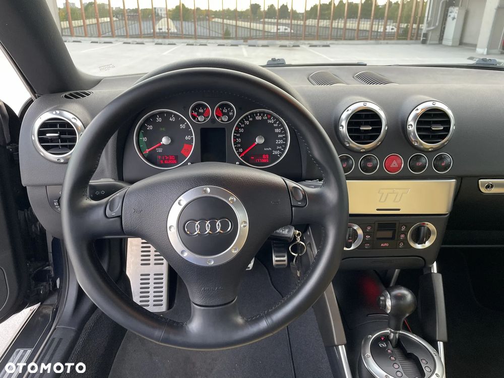 Audi TT Coupé - 22