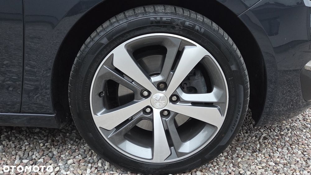 Peugeot 308 - 13
