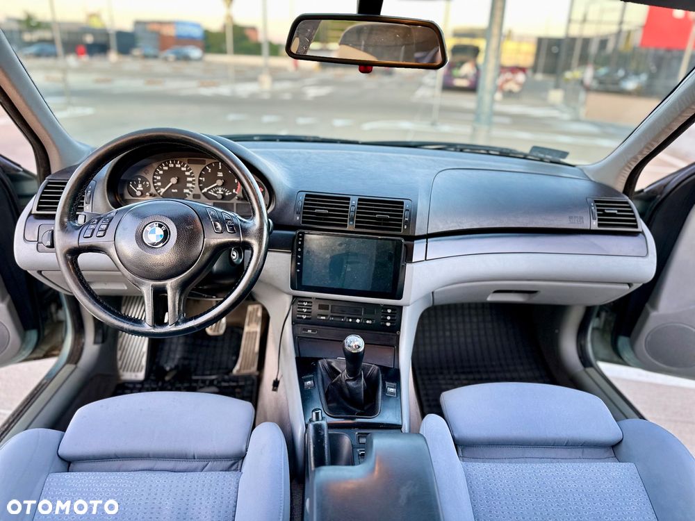 BMW Seria 3 320d Edition Sport - 9