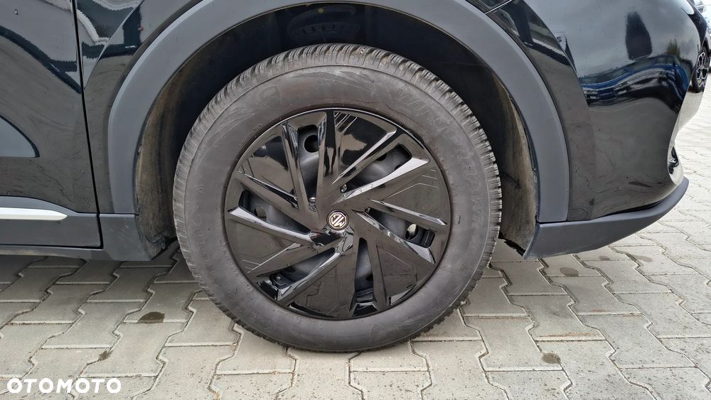 MG ZS - 25