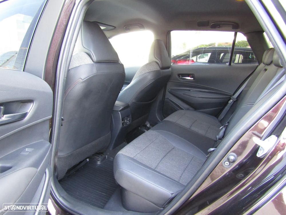 Toyota Corolla Touring Sports 1.8 Hybrid Comfort+P.Sport - 22