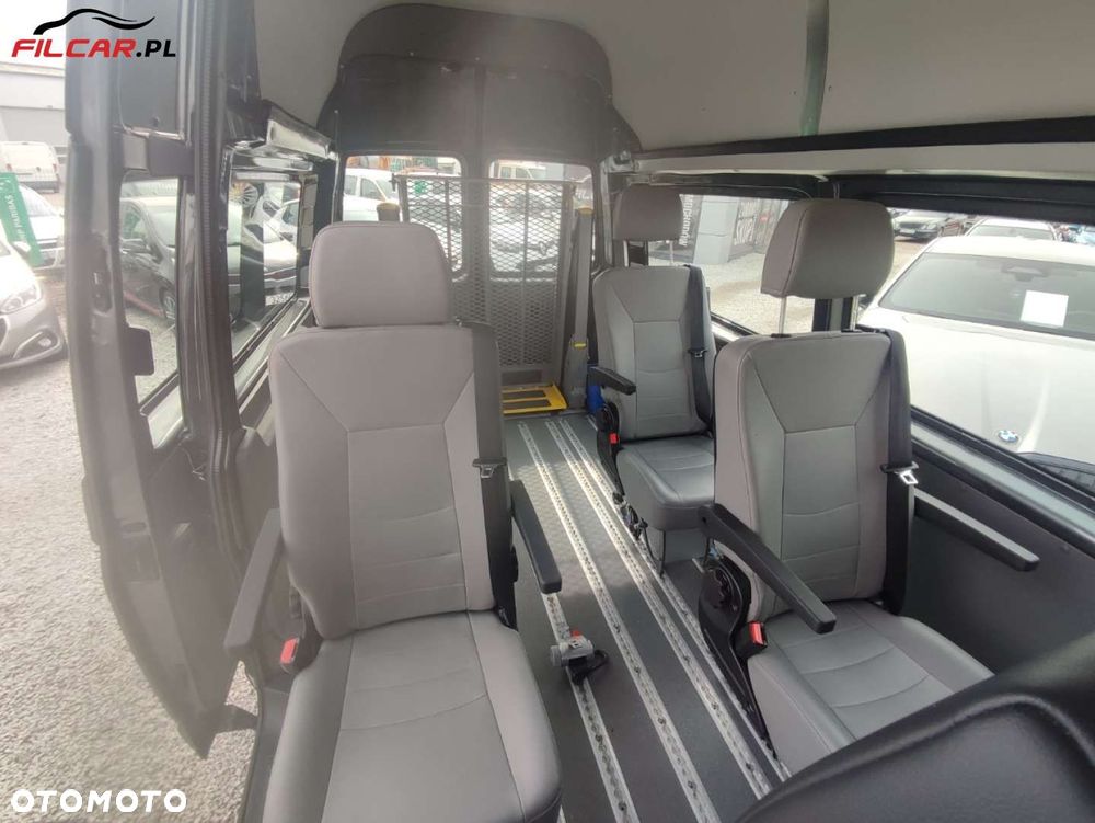 Volkswagen Transporter - 16