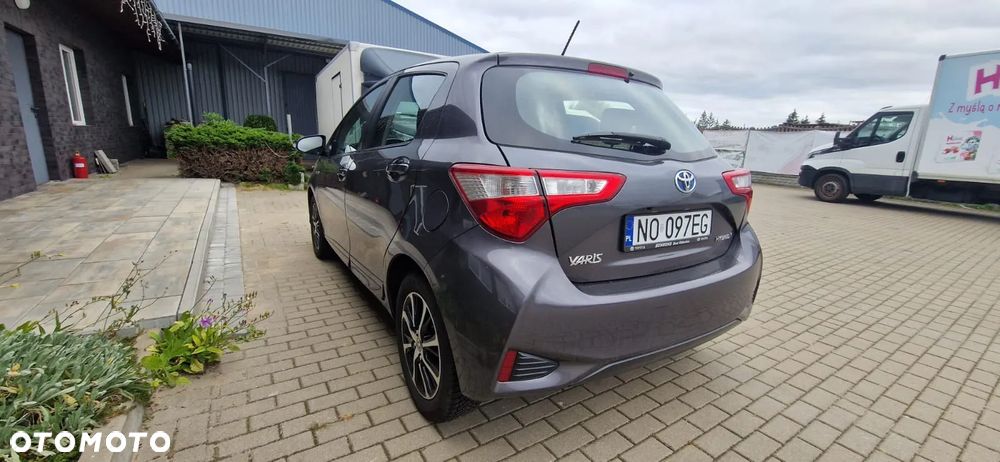 Toyota Yaris 1.5 VVT-i Team Deutschland - 3