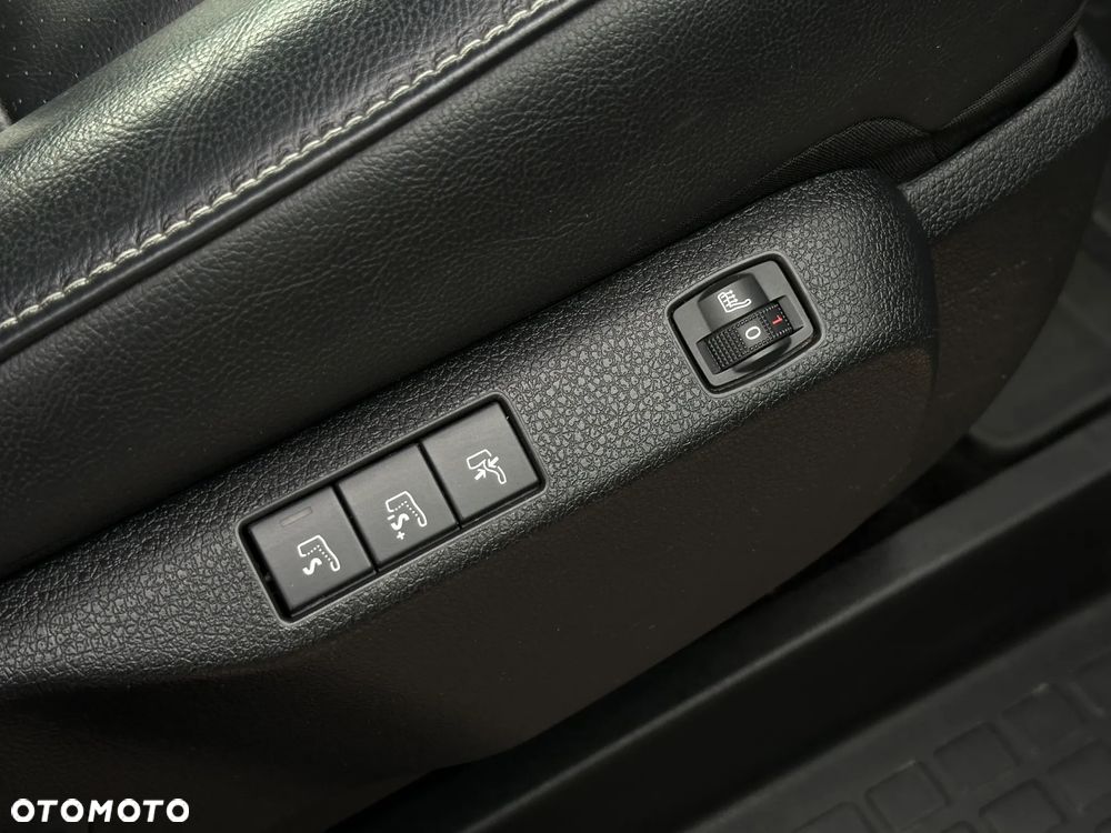 Peugeot Traveller L2 2.0 EAT8 Business VIP - 22
