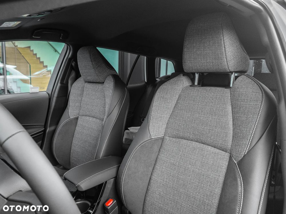 Toyota Corolla 2.0 Hybrid Style - 8