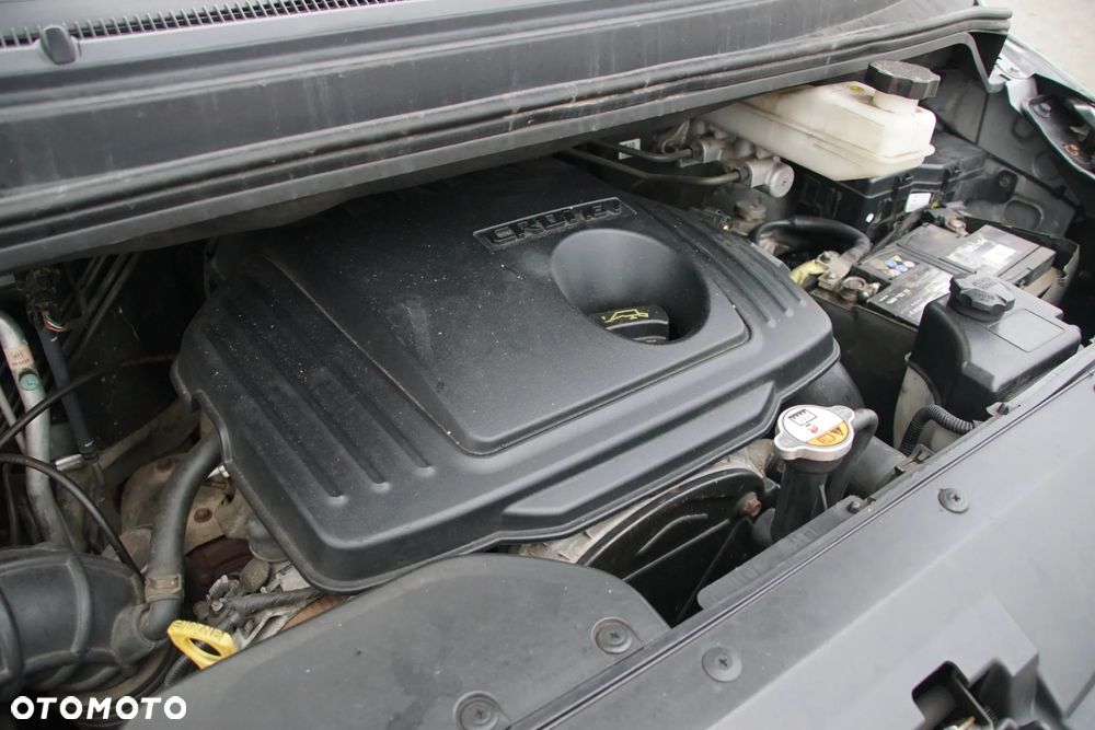 Auto na części - Hyundai H1 II 2.5 CRDI 170 KM D4CB YCQA2 P2S 2012R Silnik Skrzynia Drzwi Maska Błotnik Zderzak Klapa Lusterko Klamka Szyba Deska Kokpit Sterownik Moduł Czujnik Licznik Panel Kierownica - 19