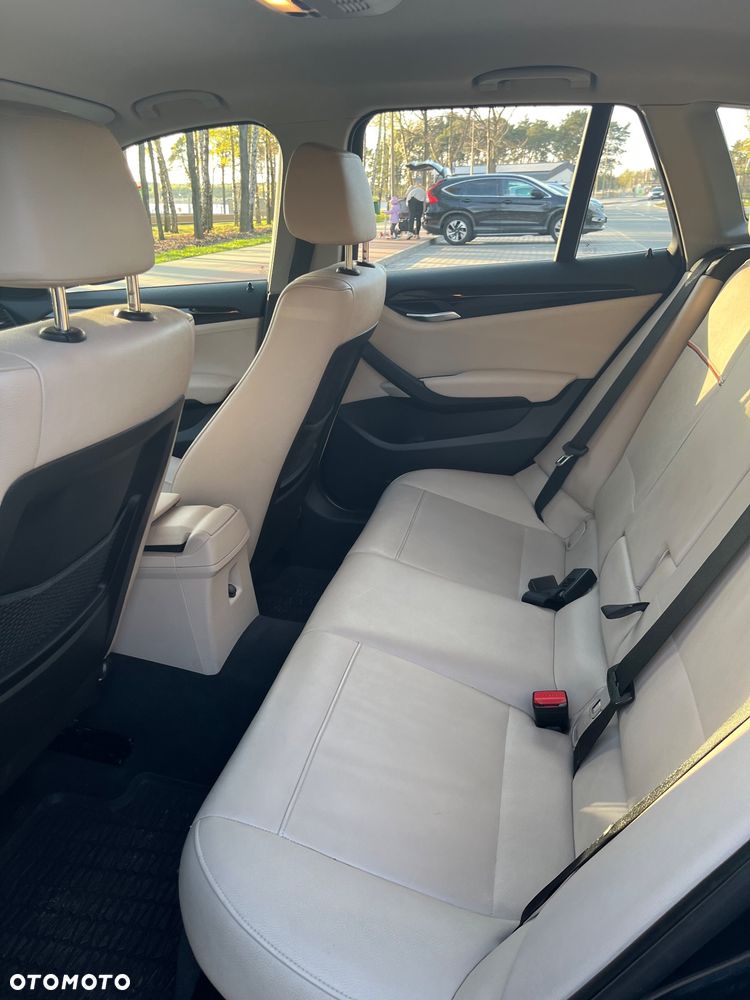 BMW X1 xDrive20d - 14