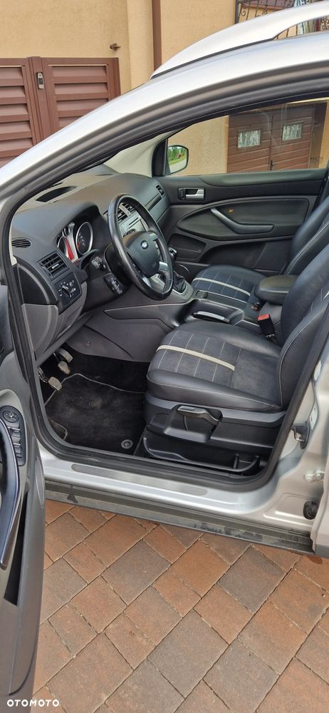 Ford Kuga 2.0 TDCi Titanium - 11