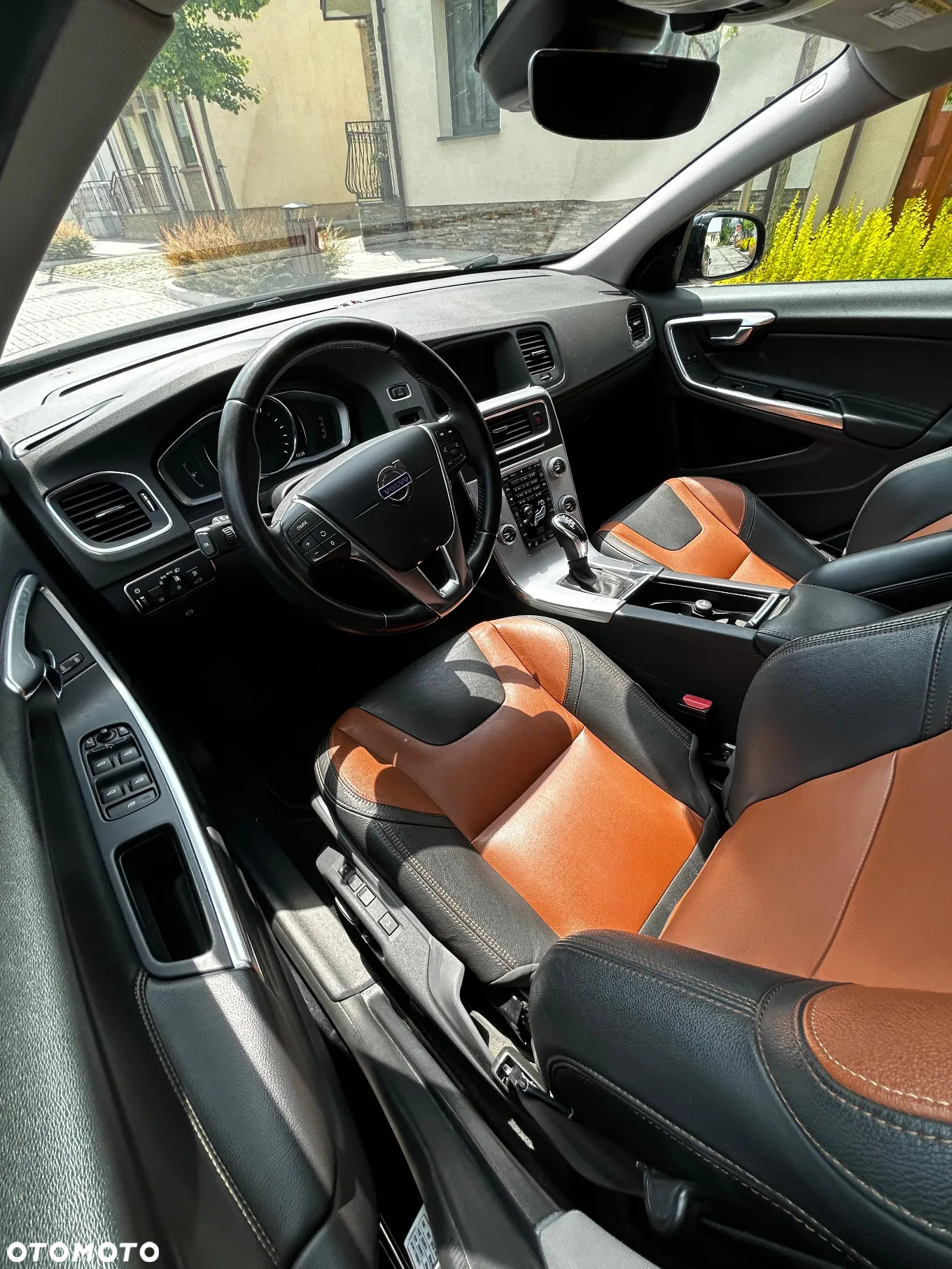 Volvo V60 Cross Country - 17