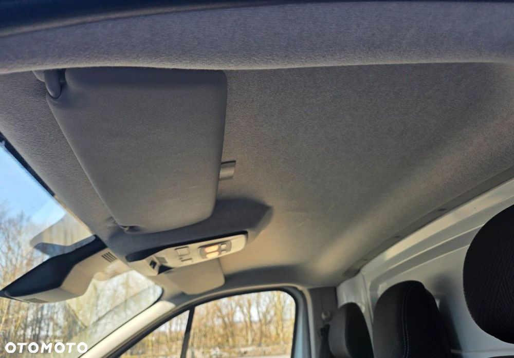 Renault Trafic - 12
