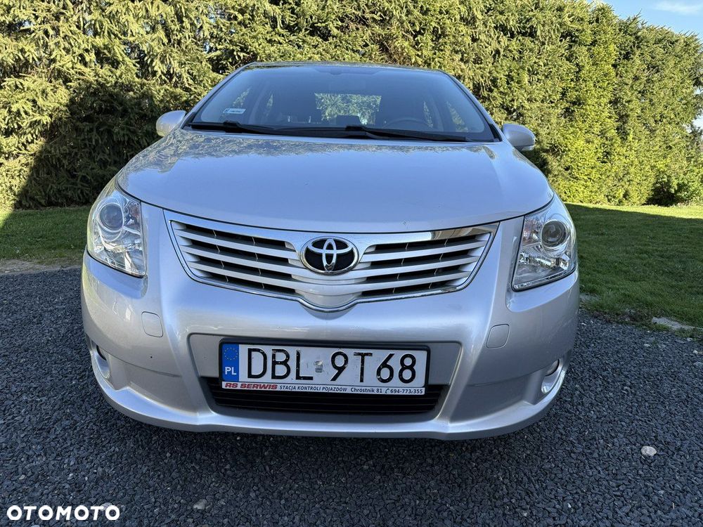 Toyota Avensis 1.8 Style - 22