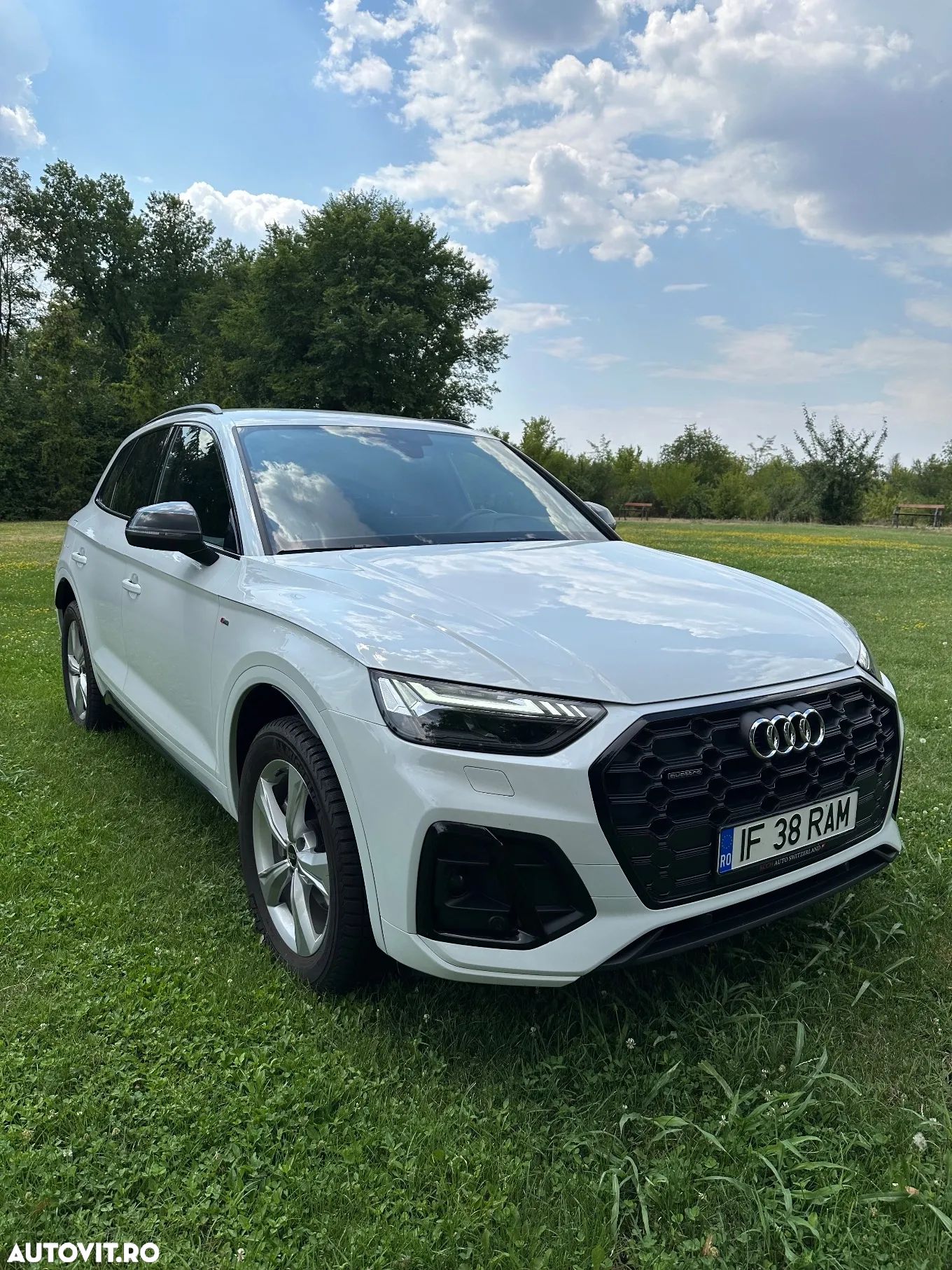 Audi Q5 40 TDI quattro S tronic S line - 1