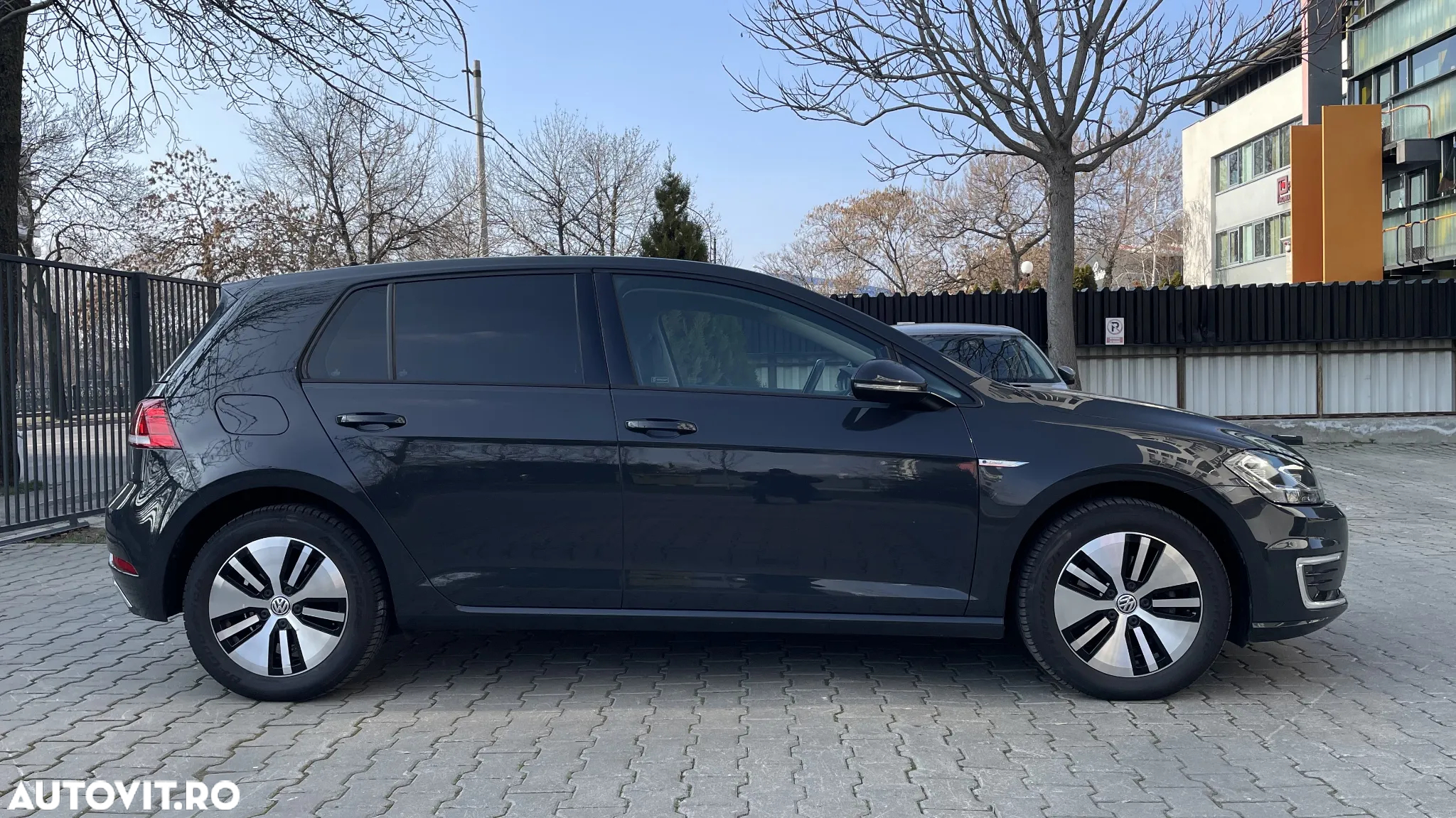 Volkswagen e-Golf - 6