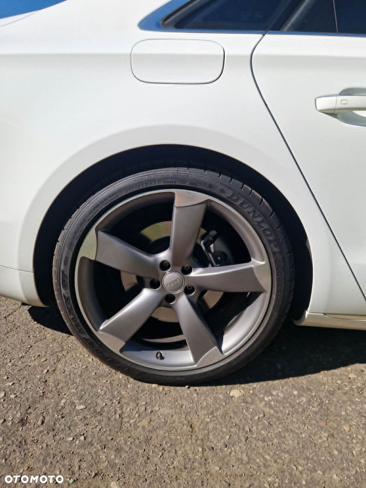 Audi A8 4.2 FSI L Quattro - 18