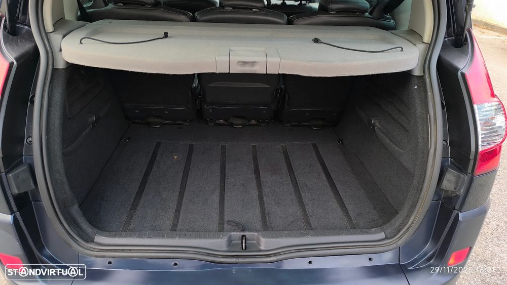 Renault Scénic 1.5 dCi Dynamique S - 8