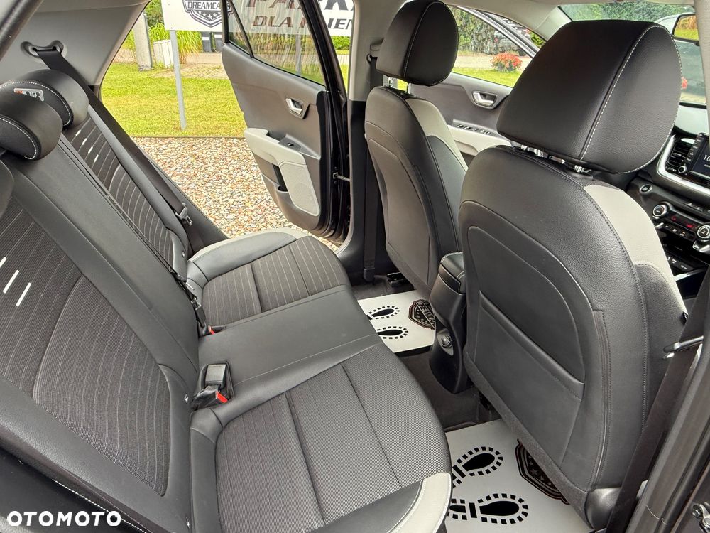 Kia Stonic - 21