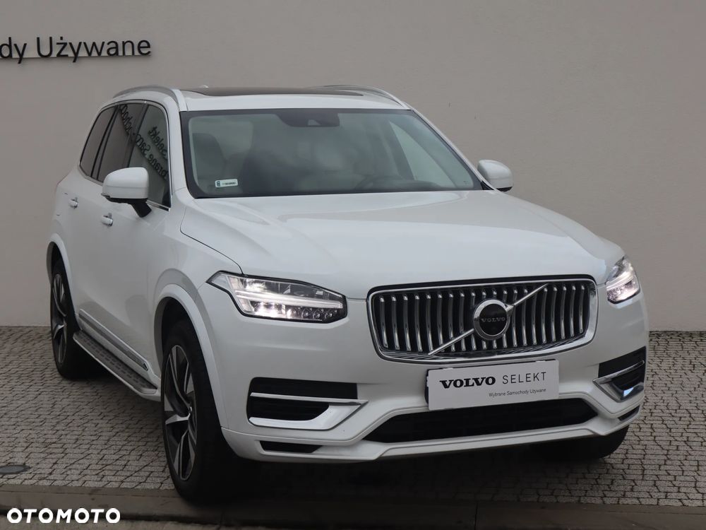Volvo XC 90 - 9