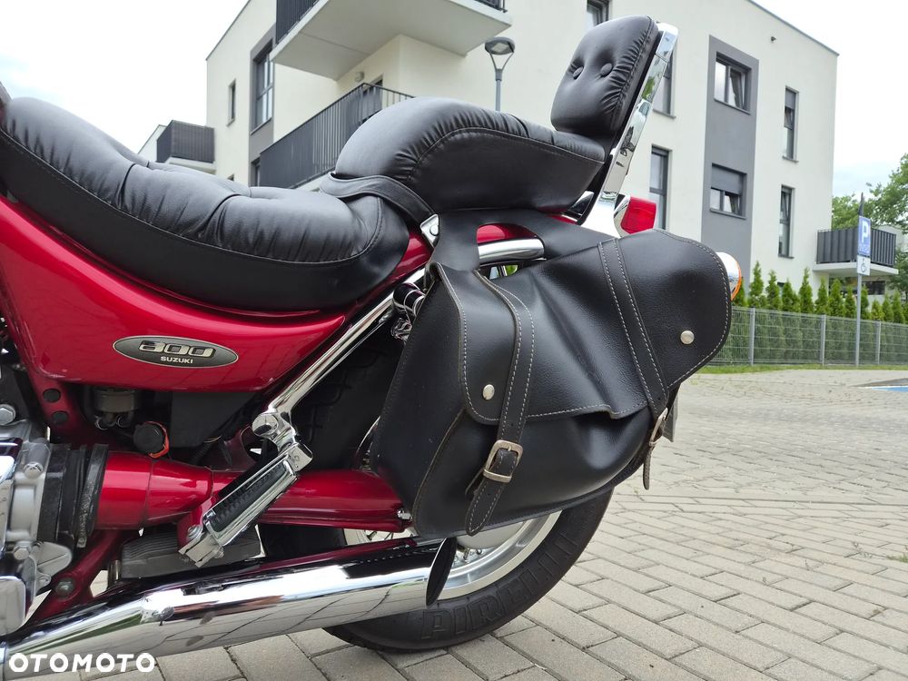 Suzuki Intruder - 18