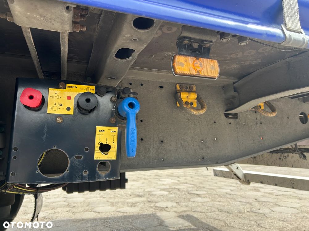 Schmitz Cargobull FIRANKA / PLANDEKI JAK NOWE / 657 841 KM PRZEBIEGU / ŁADNE OPONY / Z PEŁNYM WYPOSAŻENIEM DO ZAŁADUNKU / UCHWYTY PROMOWE / DOSTĘPNE 10 SZTUK KOLORY SREBRNY - NIEBIESKI - CZERWONY !! - 13