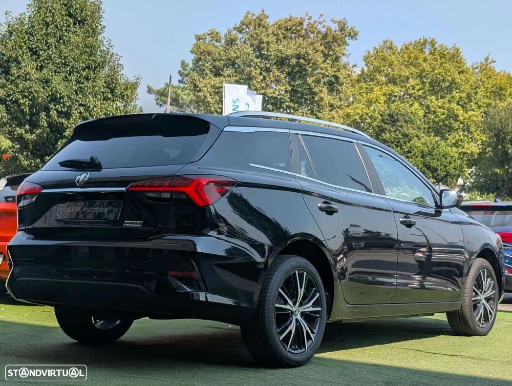 MG MG5 61 kWh Luxury — fotografia 3