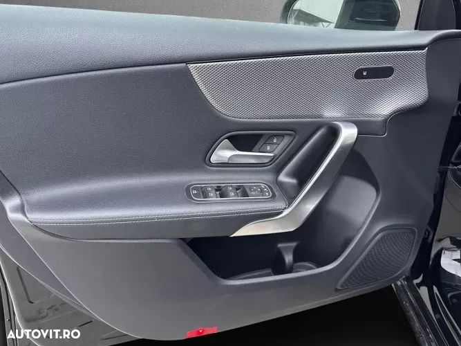 Mercedes-Benz A - 16