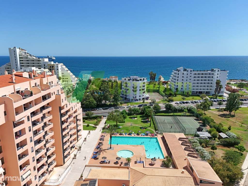 Apartamento T1+1 na Praia da Rocha com Vista Mar em Condomínio Fech... - Grande imagem: 2/31