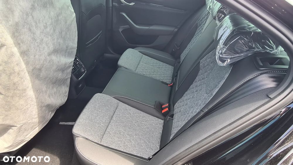 Skoda Octavia 1.5 TSI e-Tec Sportline DSG - 9