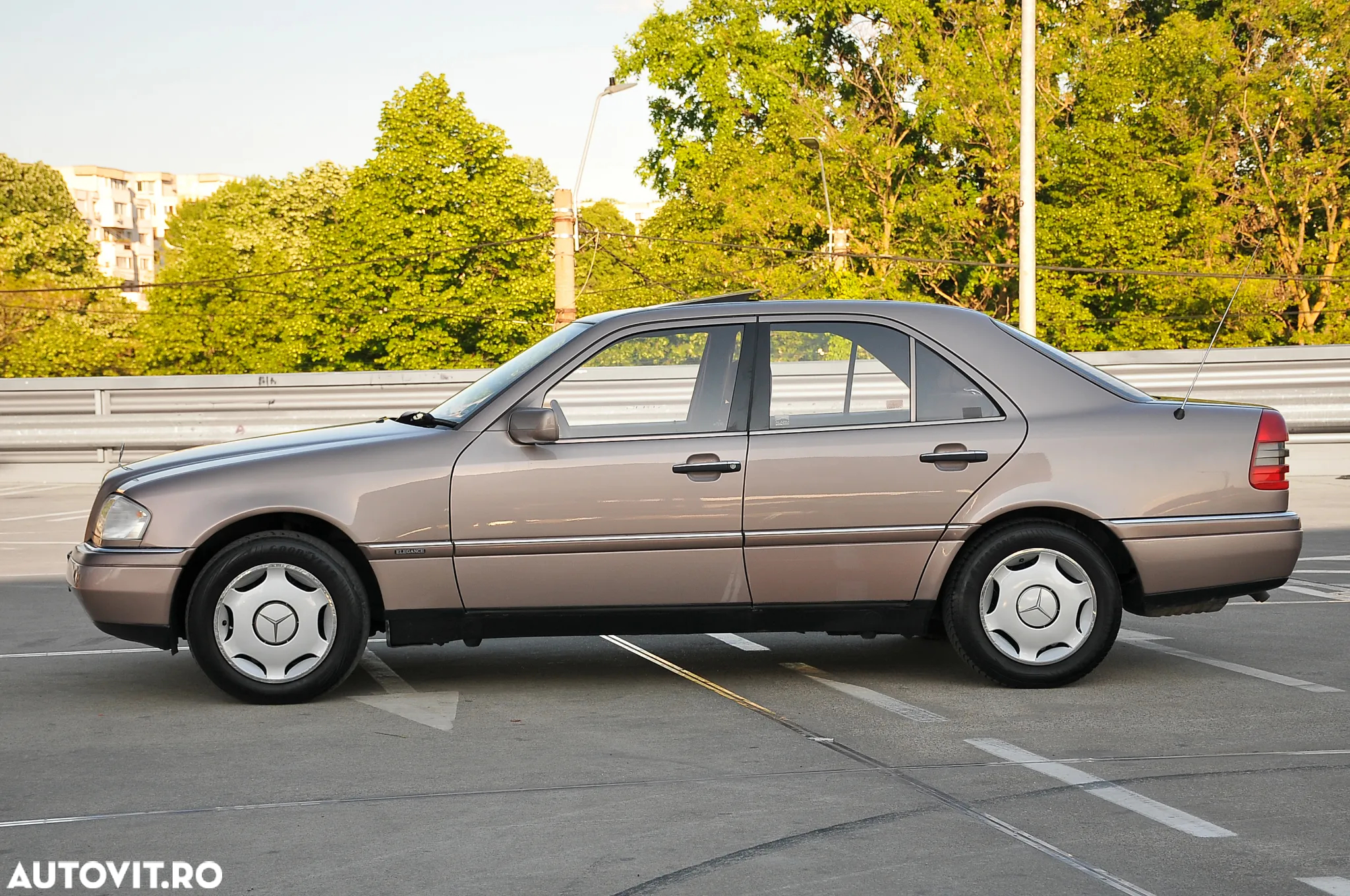 Mercedes-Benz C - 3