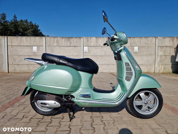 Piaggio Vespa