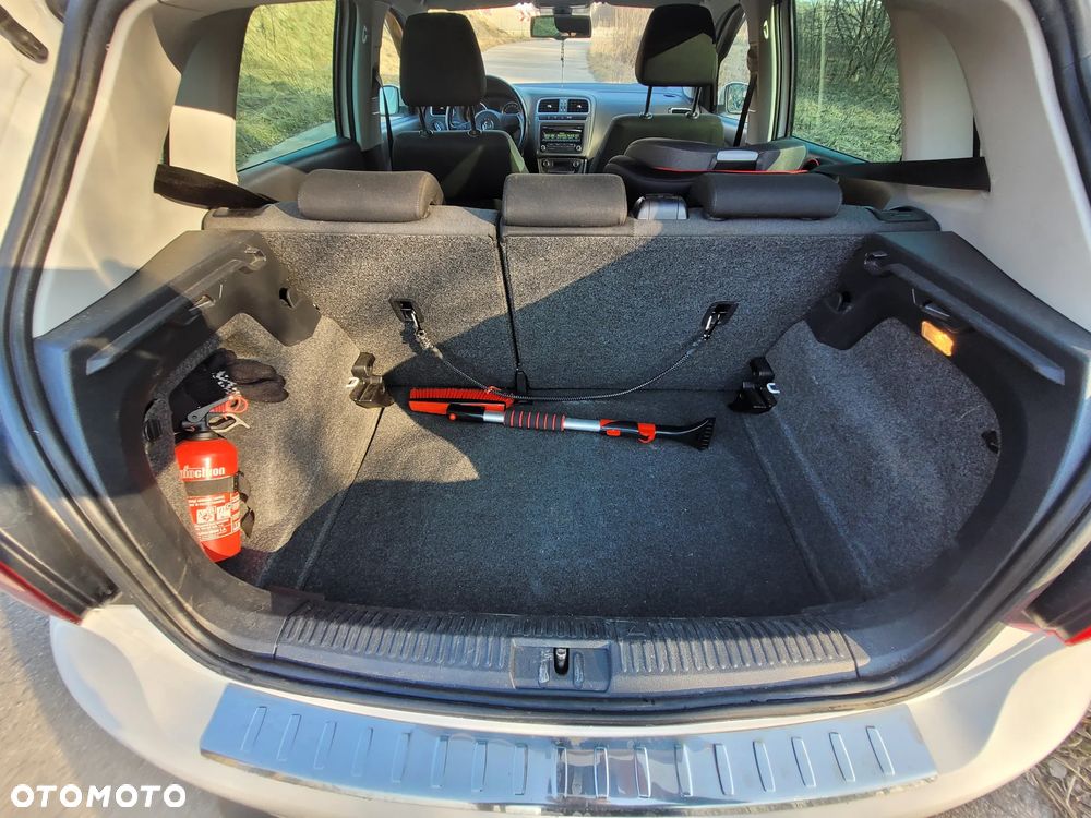 Volkswagen Polo 1.6 TDI DPF Highline - 12