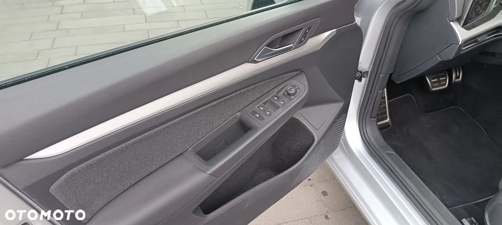 Volkswagen Golf - 16