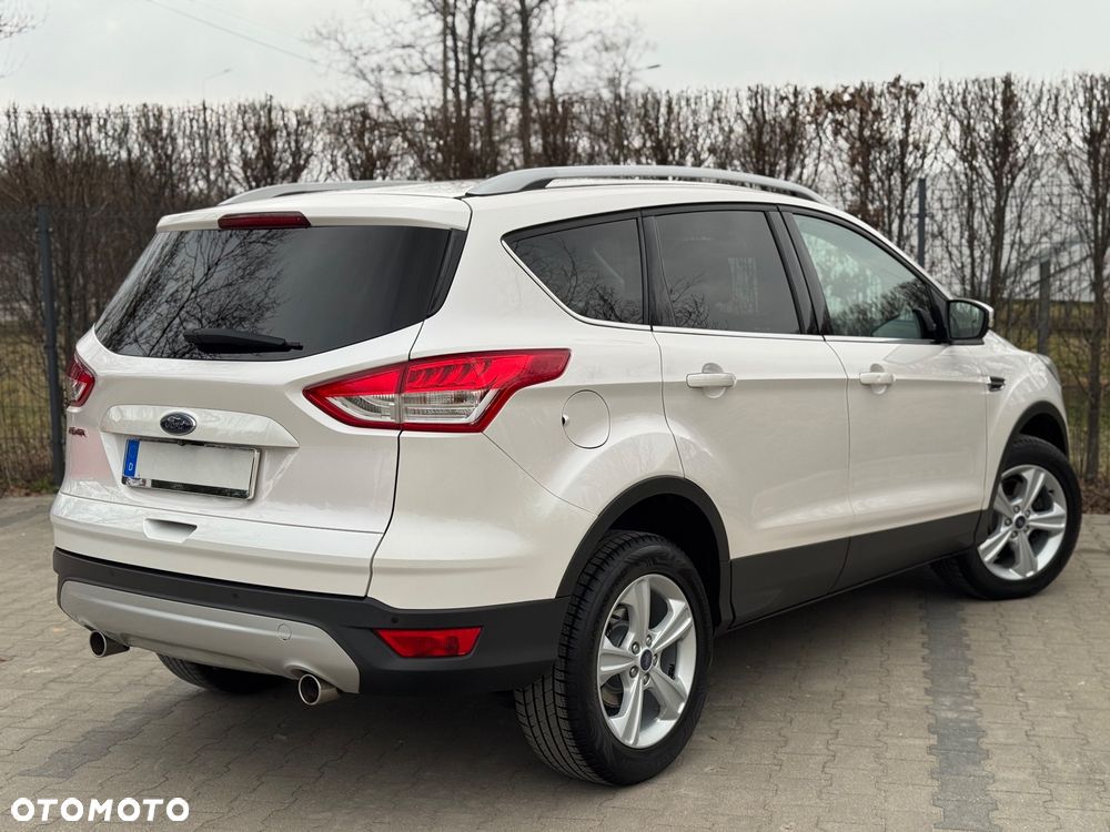 Ford Kuga 2.0 TDCi 4x4 Titanium - 39