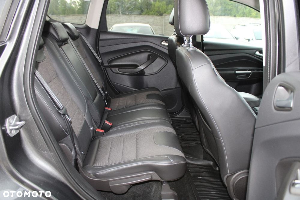 Ford Kuga - 25