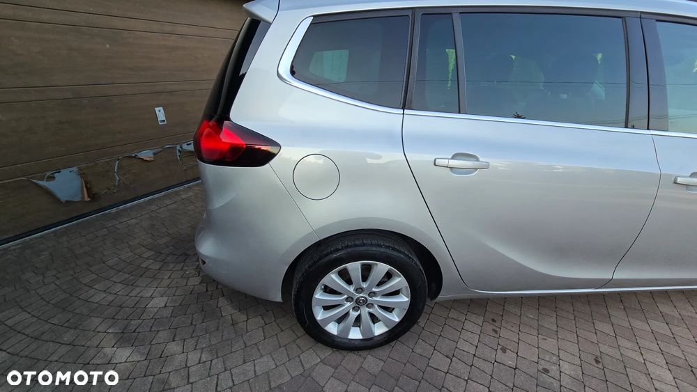 Opel Zafira - 22