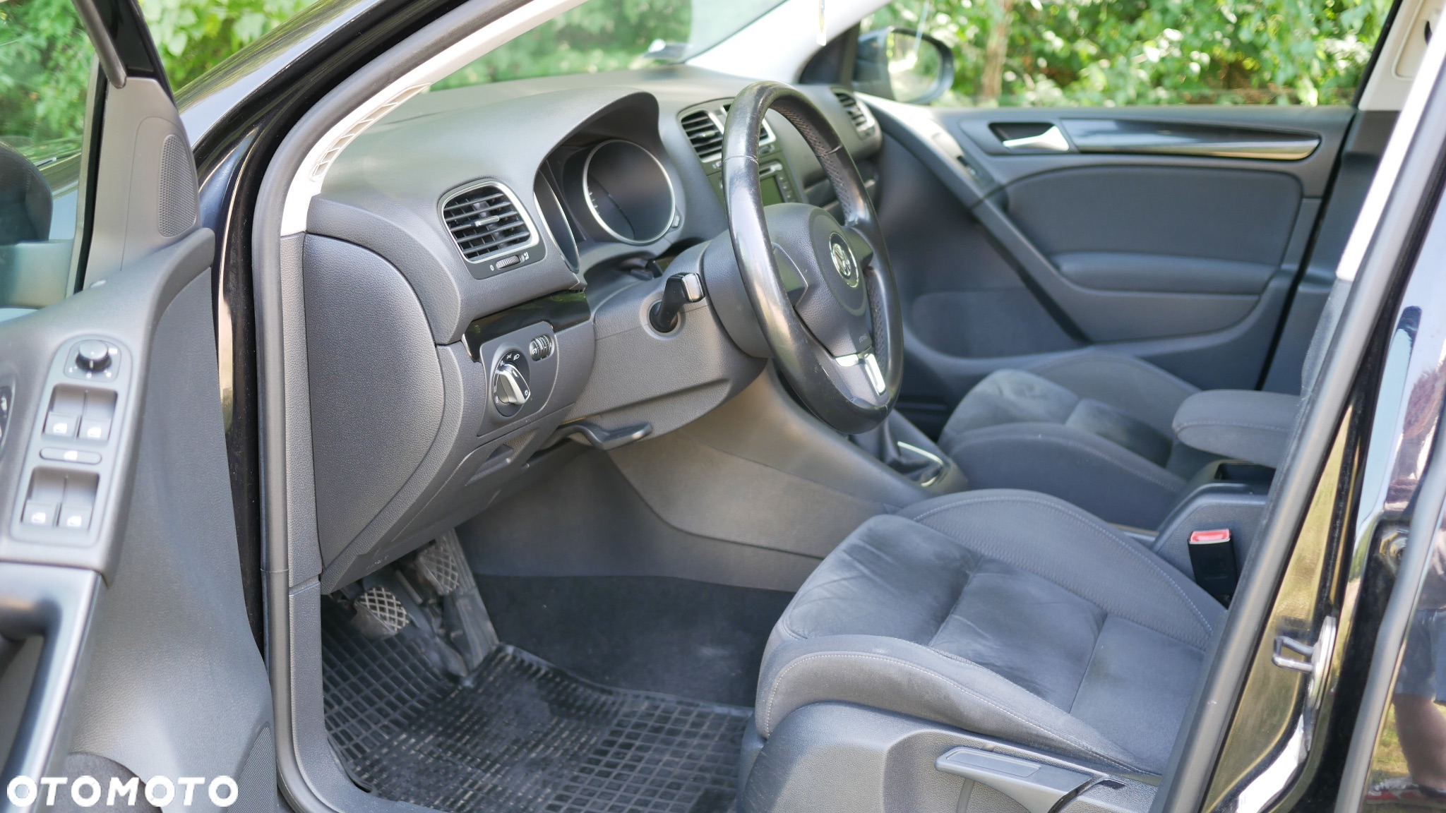 Volkswagen Golf 2.0 TDI DPF Comfortline - 10