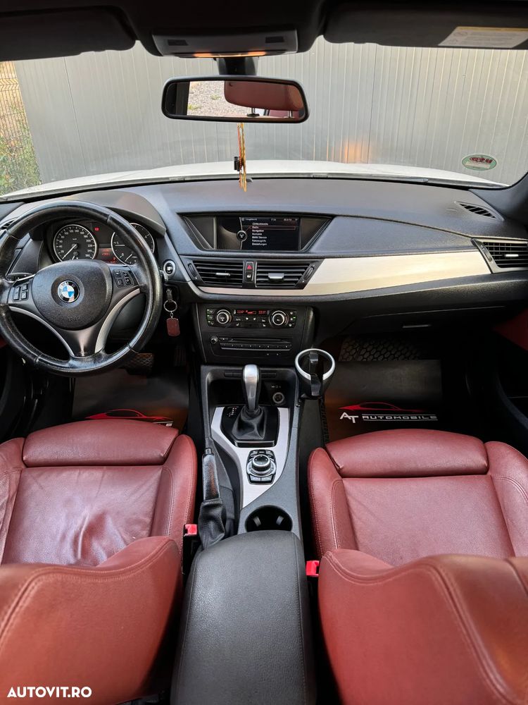 BMW X1 xDrive20d Sport Line - 11