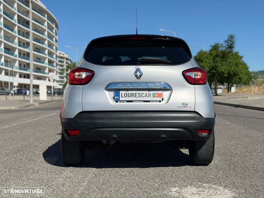 Renault Captur TCe 120 EDC Dynamique — fotografia 6