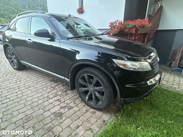 Infiniti FX - 10