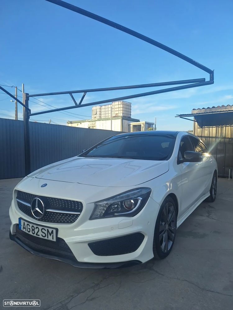 Mercedes-Benz CLA 200 Shooting Brake d 4Matic 7G-DCT AMG Line - 2