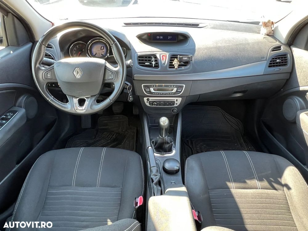 Renault Fluence 1.6 Dynamique - 11