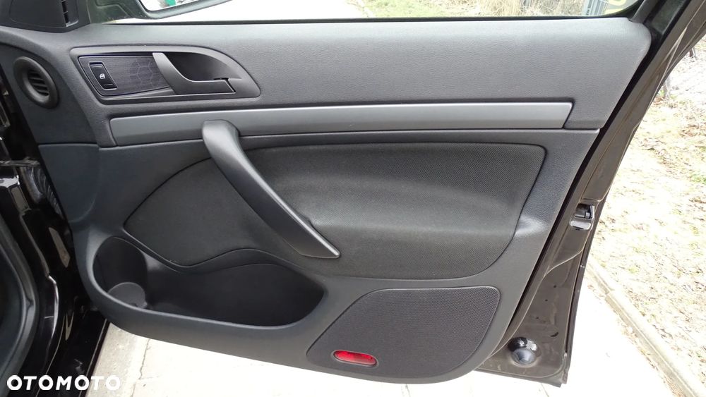 Skoda Octavia 1.6 Active - 20