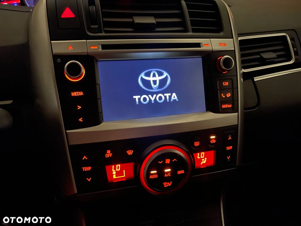 Toyota Verso 2.0 D-4D Premium - 14