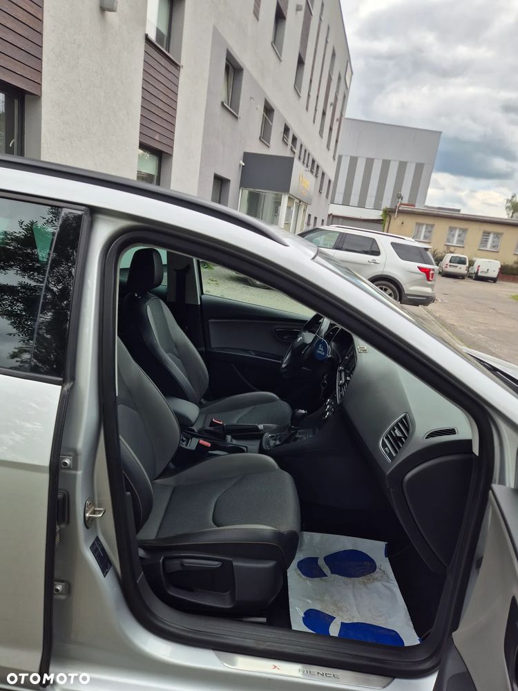 Seat Leon 2.0 TDI DPF Start&Stop DSG XCELLENCE - 8