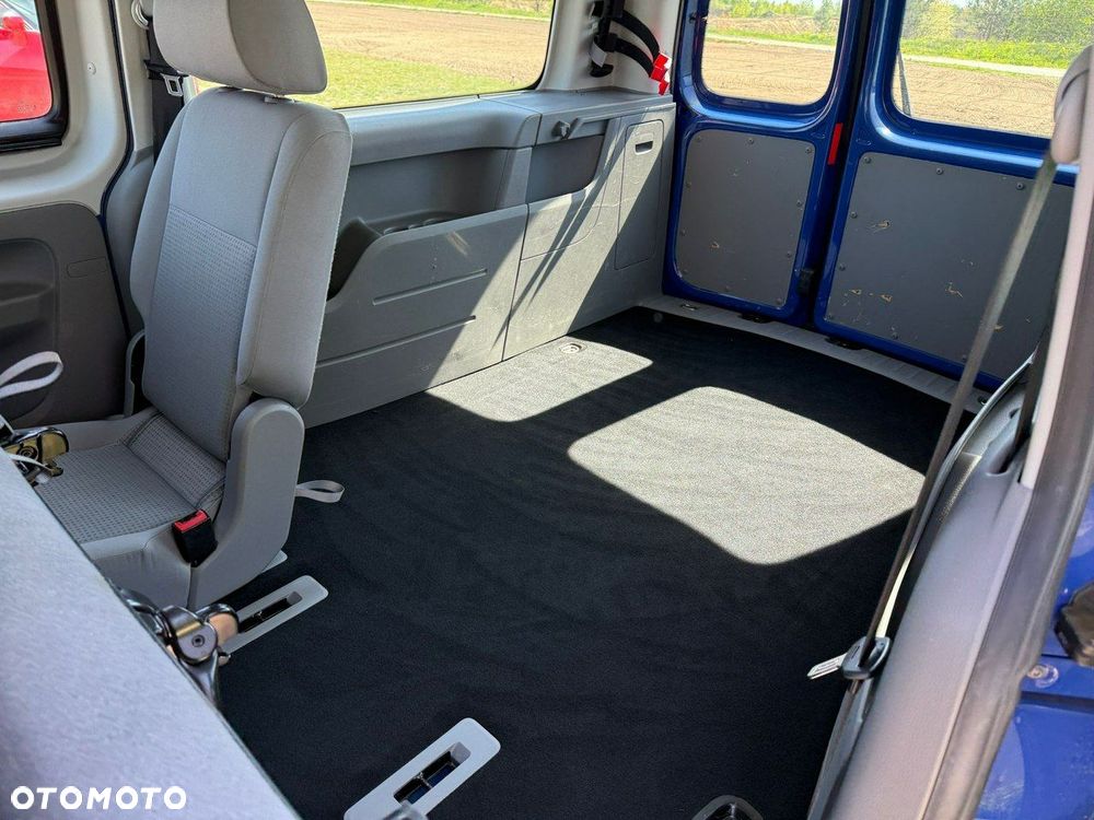 Volkswagen Caddy - 16